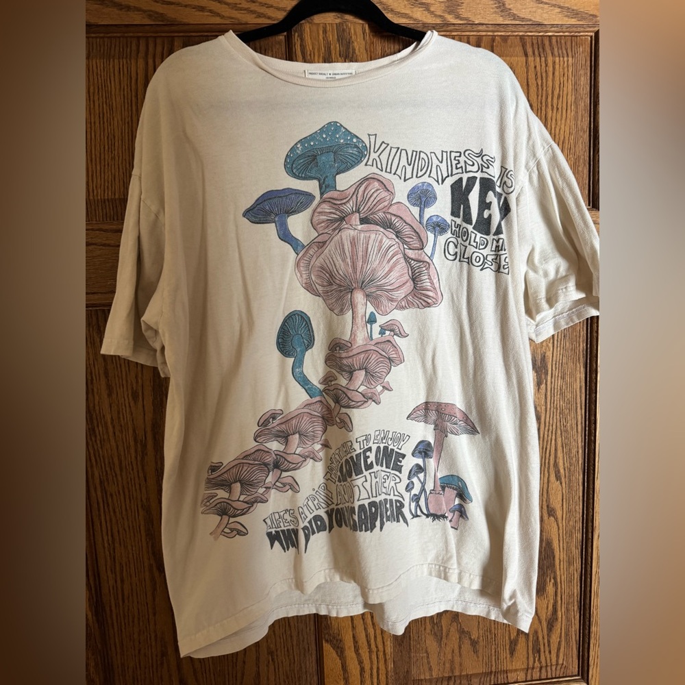 Urban outfitters graphic oversized tee